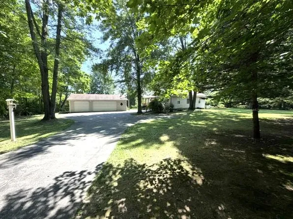 4084 Hartman Rd, Sodus, MI 49126