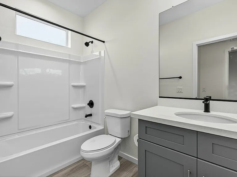 South Mountain Lofts — Photo 12