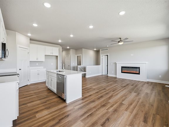 2nd image of 2235 Chan Dr