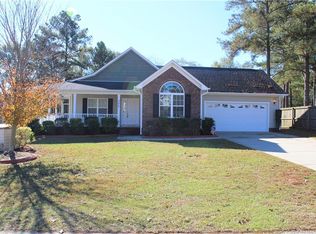 523 Hammond Farms Rd, Hope Mills, NC 28348