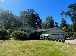 7027 S E St, Springfield, OR 97478