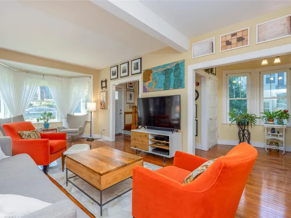 16 Rossmore Avenue, Bronxville, NY 10708