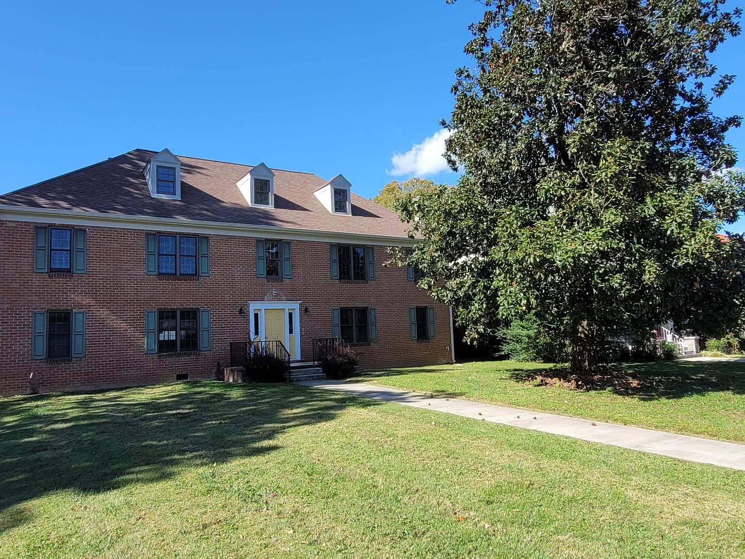 1743 S Main St APT 2, Hopkinsville, KY 42240 Zillow