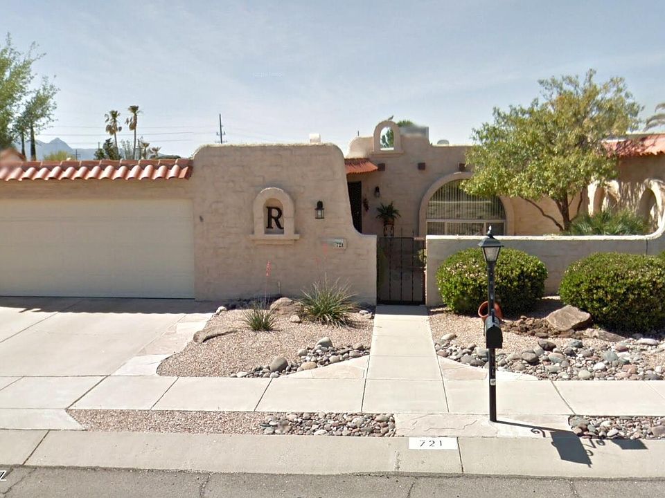 1st image of 721 W Calle Del Regalo