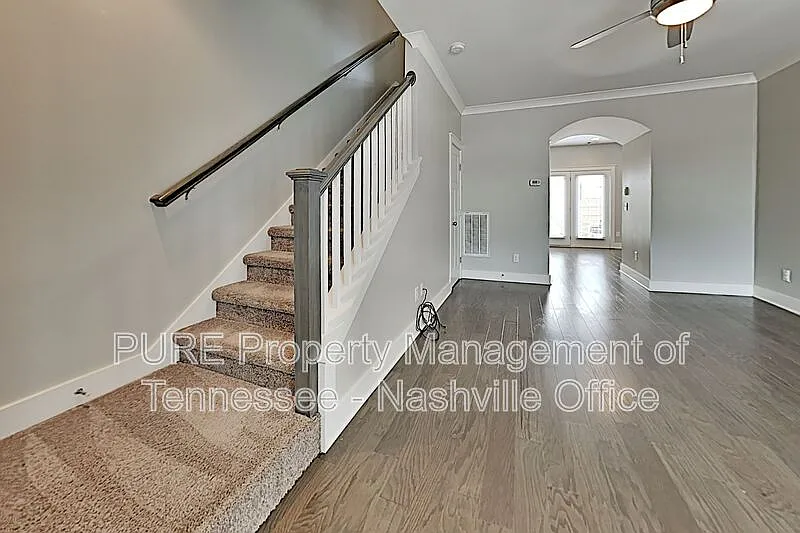 2 bed, 2.5 bath, 1152 sqft, $2,375 — Photo 2