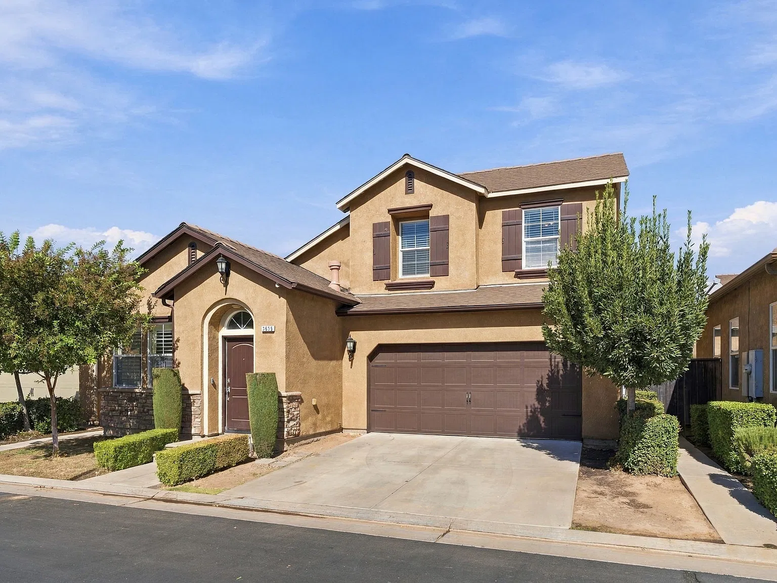 4 bed, 1616 sqft, $2,650 — Photo 2