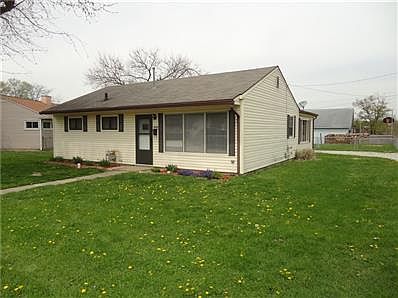 1st image of 304 Maple Hill St