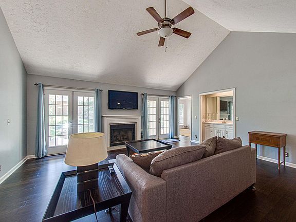 3rd image of 713 Bluewater Dr