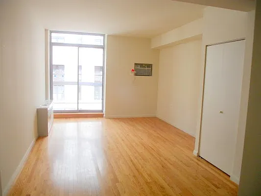 Rented by Citi Habitats | media 42