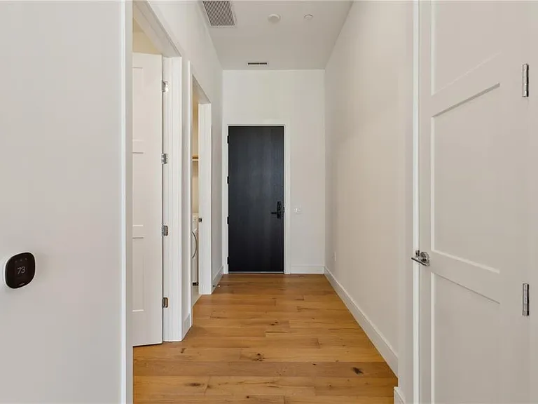 2425 Peachtree Rd NE #403 — Photo 3