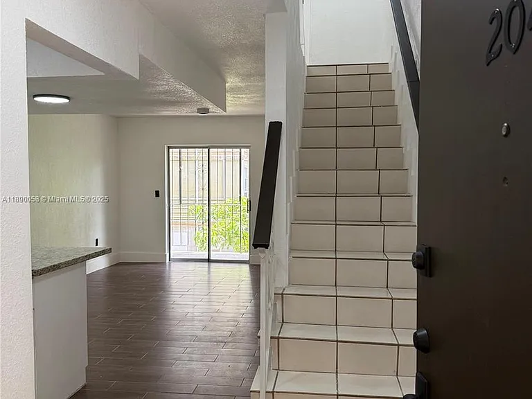 6625 W 4th Ave #204 — Photo 2