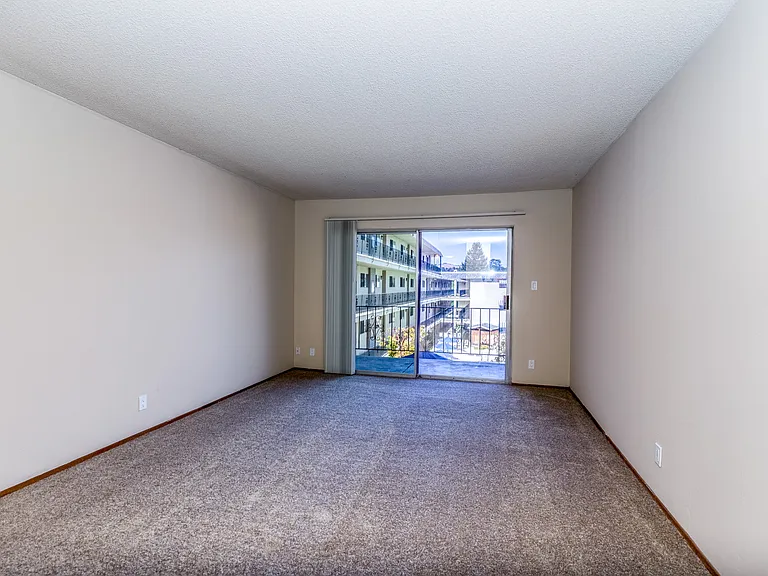 Quail Hill Apartments — Photo 12