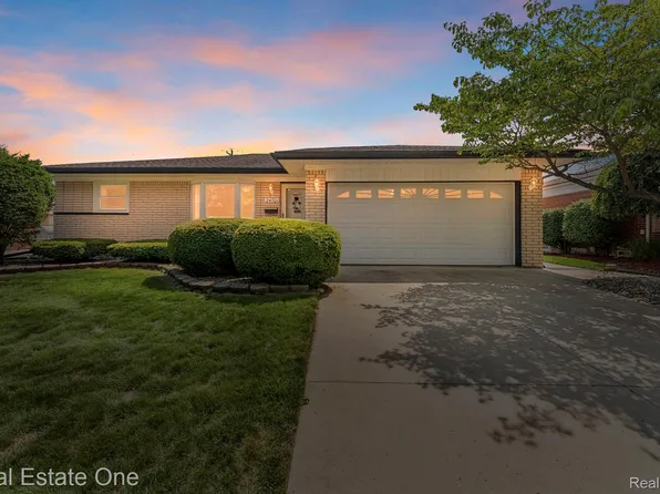 24701 Orchard St, Taylor, MI 48180