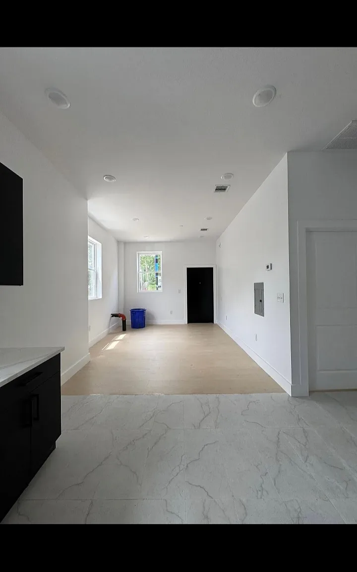 1 bed, $1,900 — Photo 1