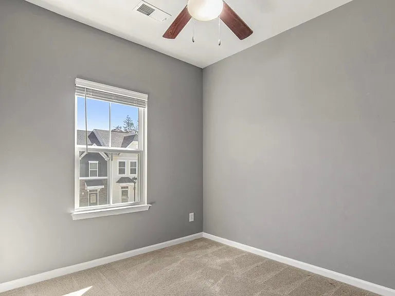 12734 Glowing Peak Rd — Photo 19