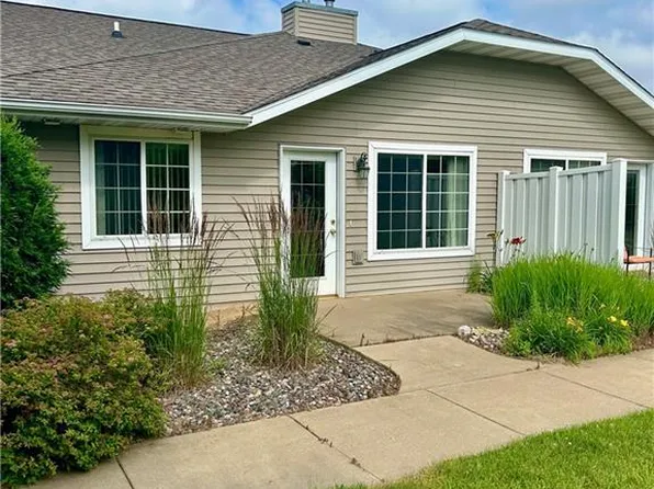 3317 South Robin Meadows Lane, Eau Claire, WI 54701