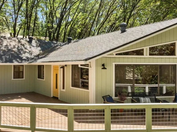 17615 Lawrence Way, Grass Valley, CA 95949