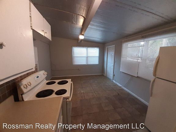 4th image of 2170 Davis Ct