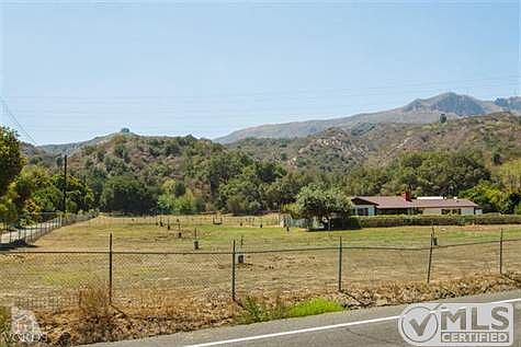 Fronts on public road, 3 miles from city of Santa Paula
