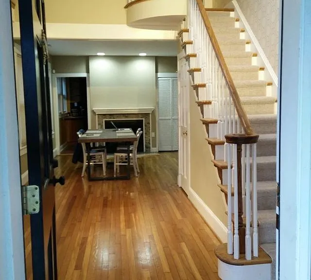 1422 44th St NW #1 — Photo 7
