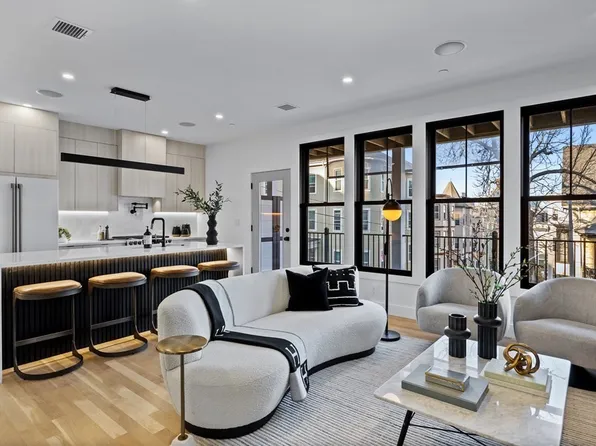 25 Sachem St #101, Roxbury Crossing, MA 02120