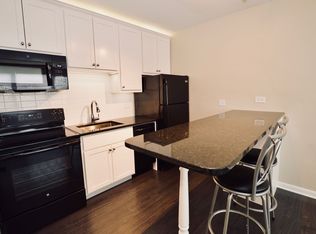 800 Ogden Ave #5, Downers Grove, IL 60515