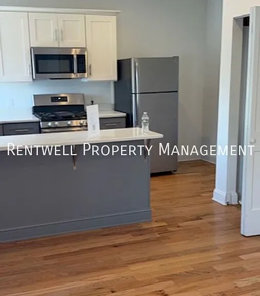423-425 Dekalb St #3 — Photo 5