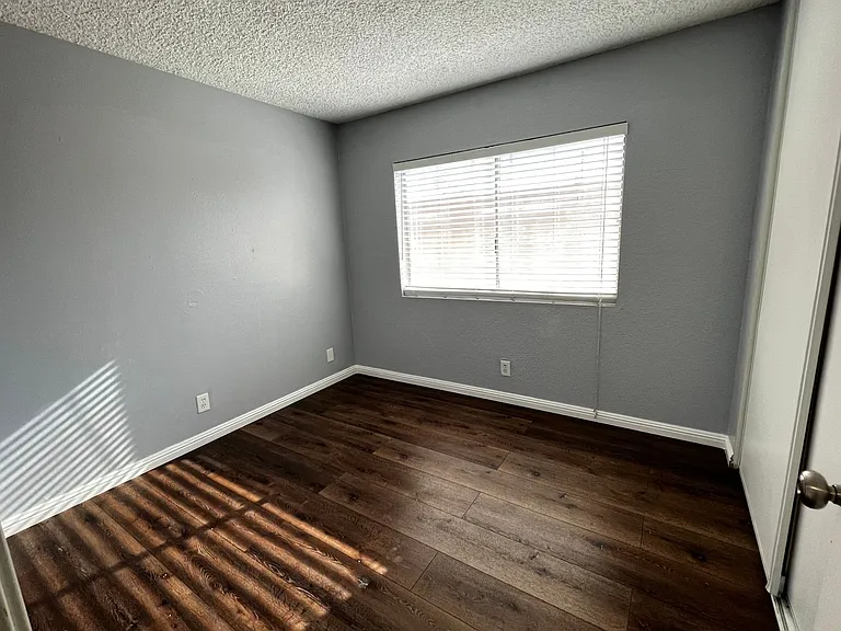 6630 Bubbling Brook Dr #D — Photo 19