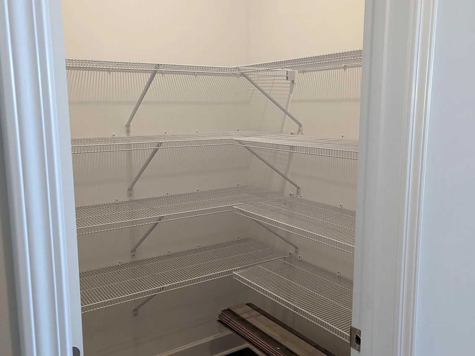 2 bed, 1200 sqft, $2,150 — Photo 2