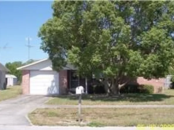 6142 19th St, Zephyrhills, FL 33542