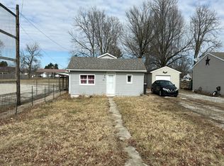 400 E South St, Linden, IN 47955