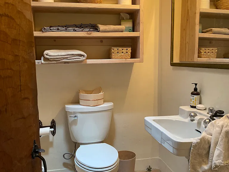 Powder room