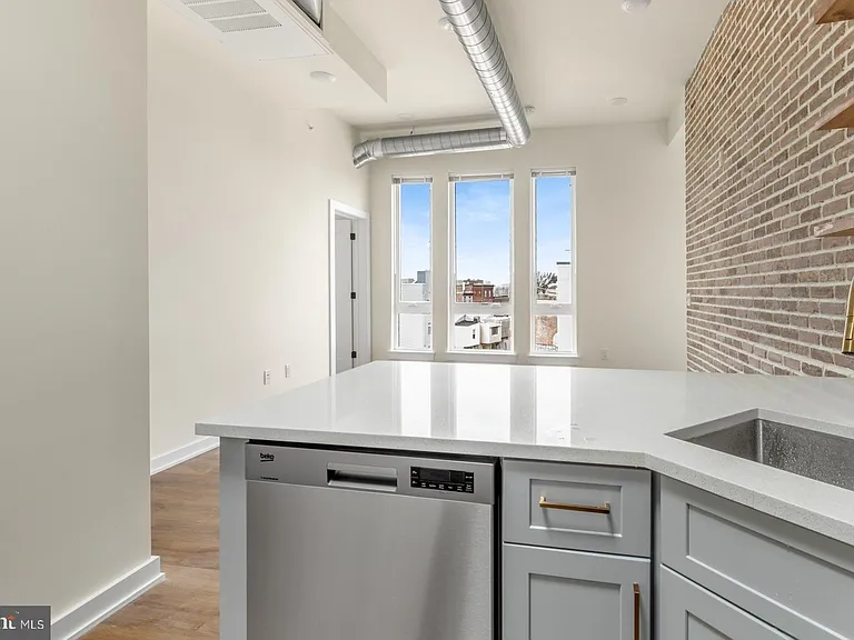 2401 Frankford Ave #4B — Photo 8