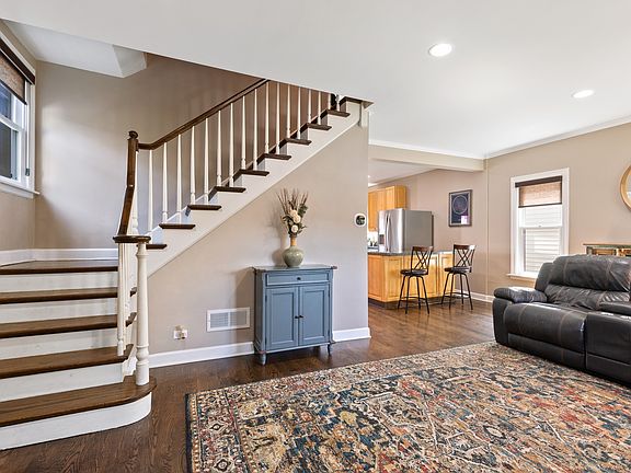 5th image of 5545 N Leavenworth Ave