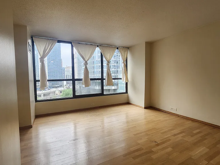 405 N Wabash Ave #309 — Photo 7