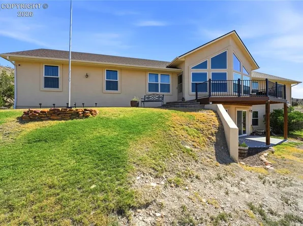 570 Valley Dr, Penrose, CO 81240