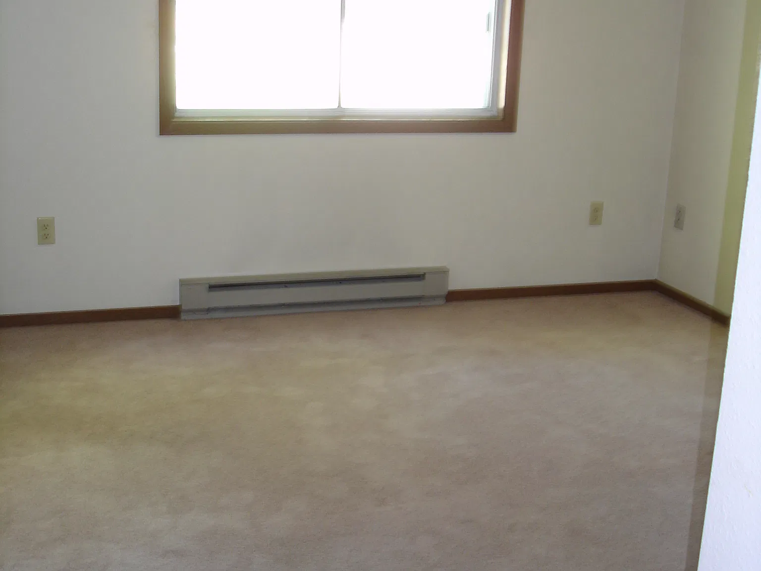 2 bed, 850 sqft, $1,025 — Photo 4