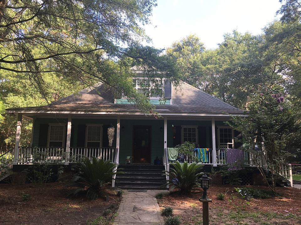 Fresh paint(green) exterior 