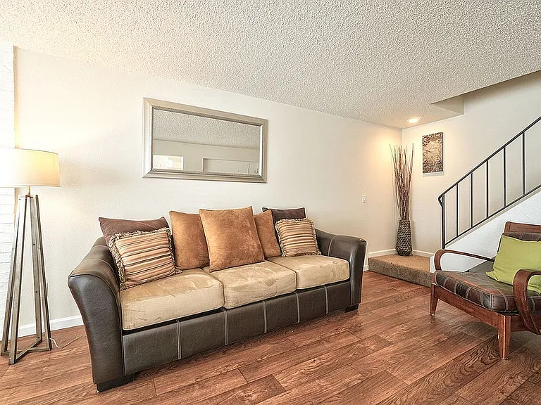 2897 NE Rene Ave — Photo 29