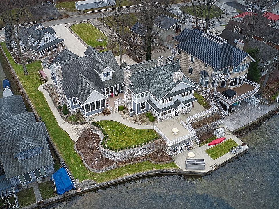 Lake View