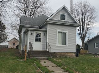 108 Deitrick St, Donovan, IL 60931