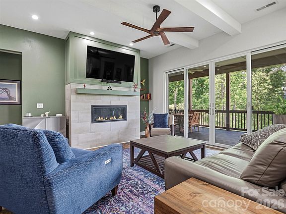 4th image of 11 Timber Hill Dr
