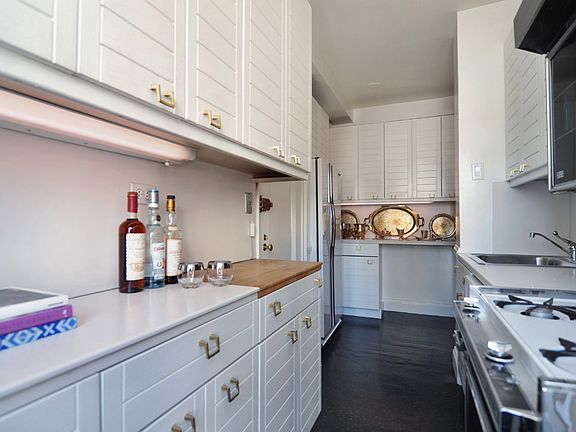3rd image of 400 E 59th St APT 14B