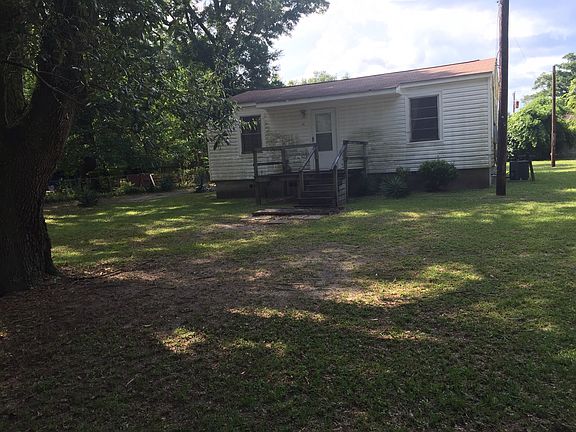 4th image of 4106 W Belmont St