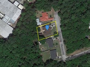 2032 Pinewood St, Cayce, SC 29033