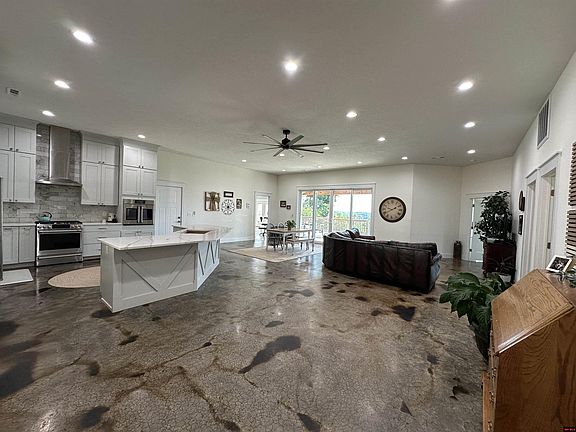 5th image of 274 Katydid Ln