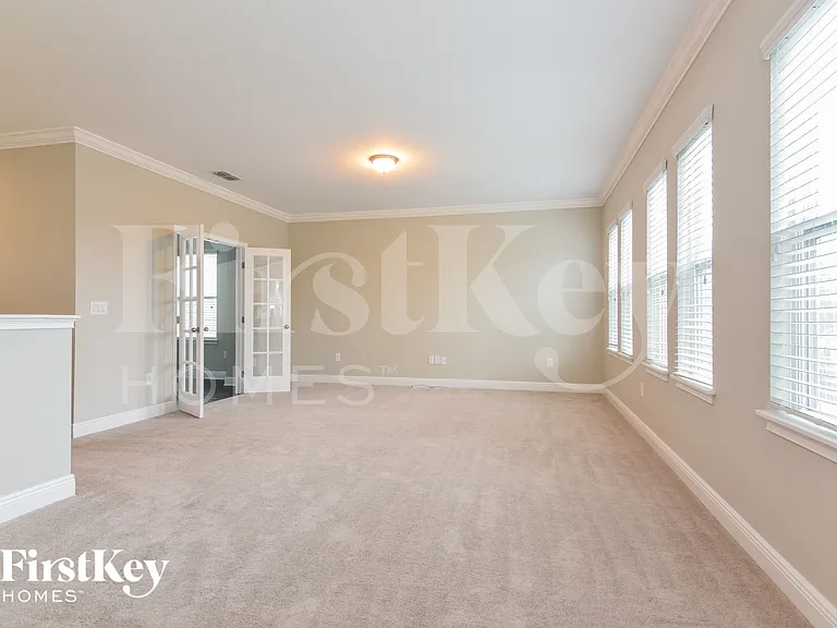 5948 Village Center Dr — Photo 14
