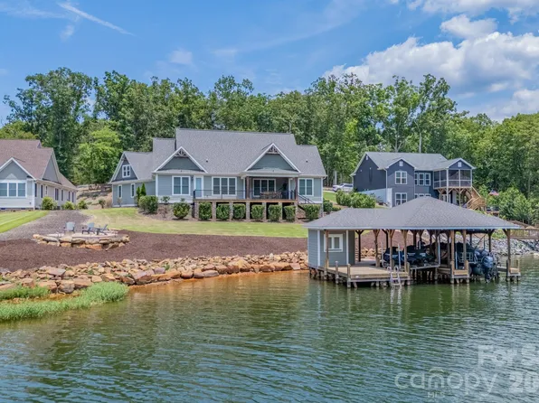 157 Landing Trl, Mount Gilead, NC 27306