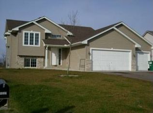 1231 Hidden Creek Blvd, Mayer, MN 55360