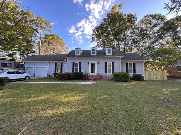 104 Rollingwood Dr, Lexington, SC 29072